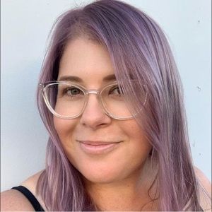 Meet your Posher, Becs